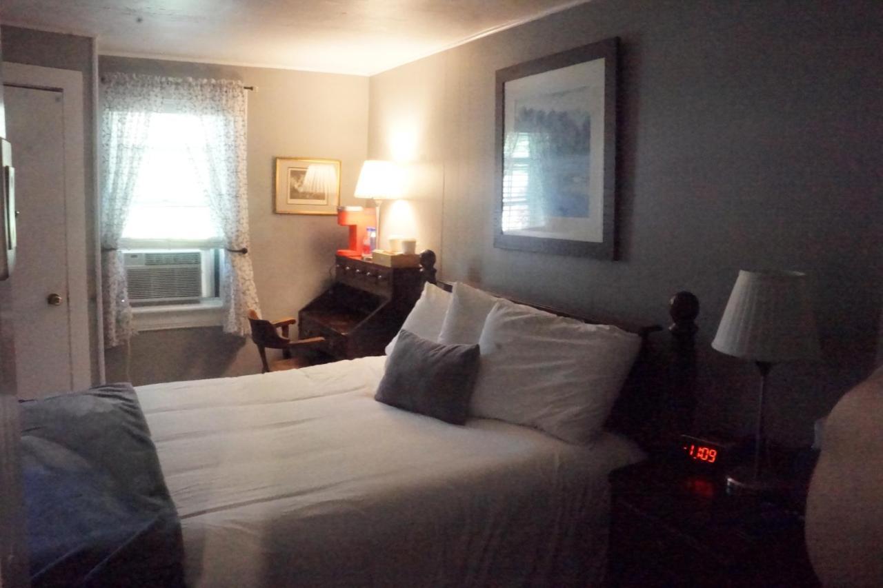 The Frogtown Inn Canadensis Ngoại thất bức ảnh