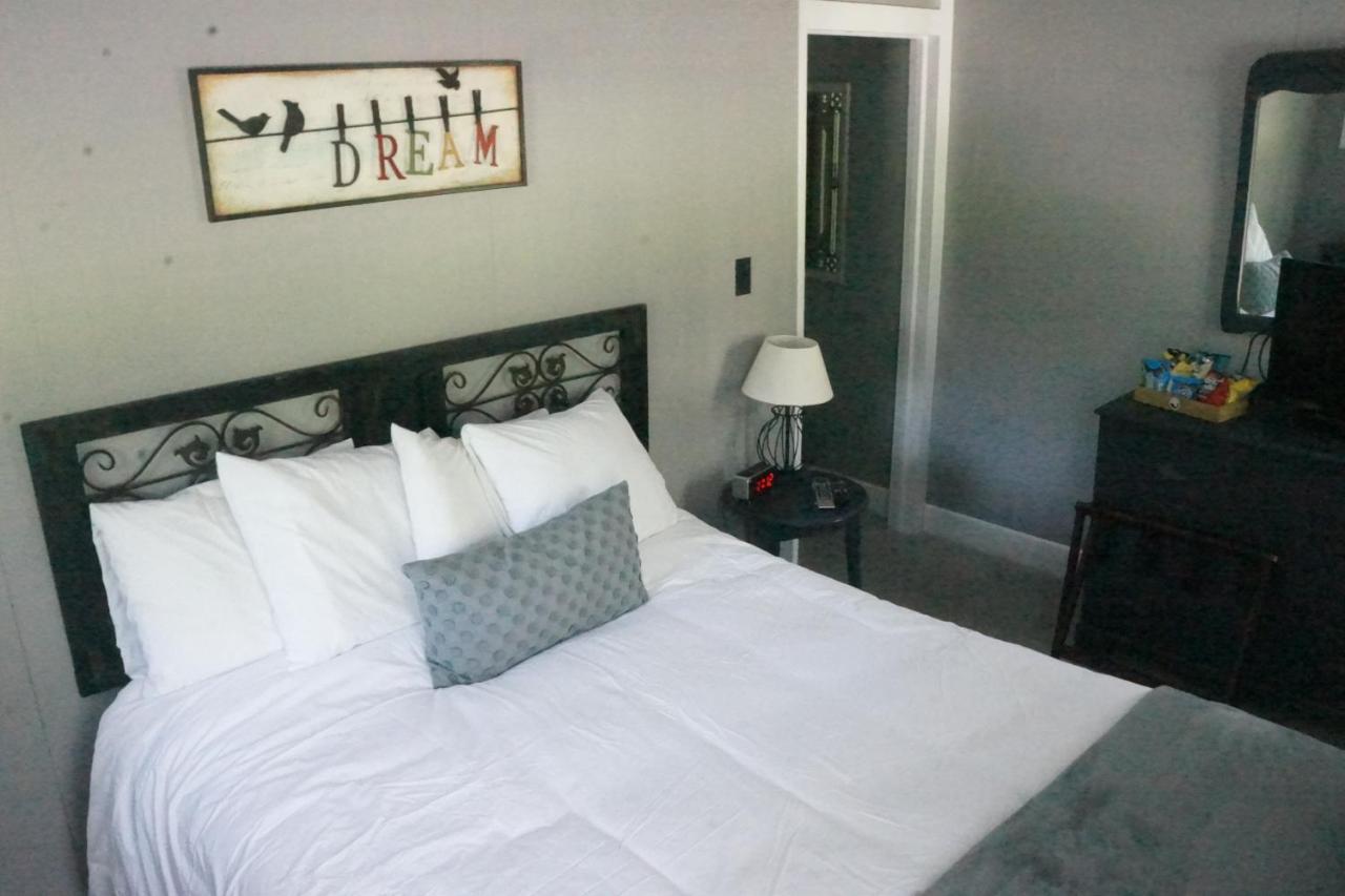 The Frogtown Inn Canadensis Ngoại thất bức ảnh
