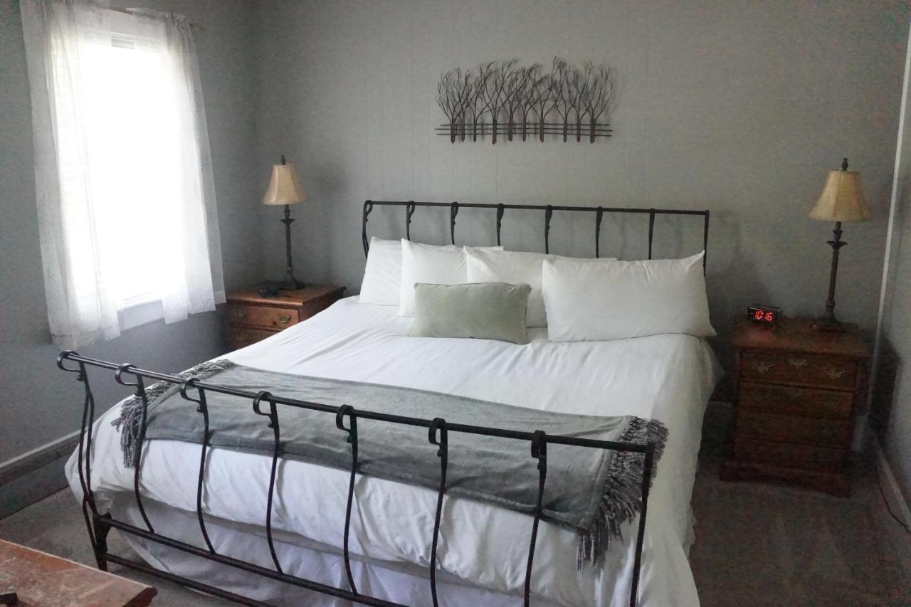 The Frogtown Inn Canadensis Ngoại thất bức ảnh