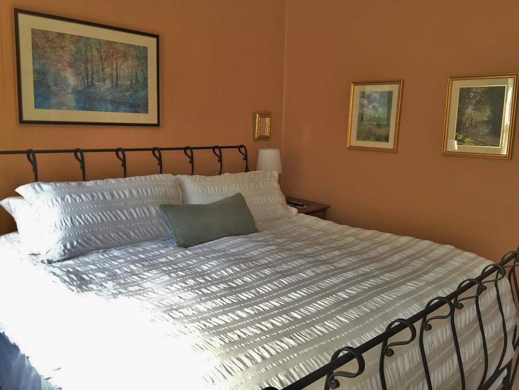 The Frogtown Inn Canadensis Ngoại thất bức ảnh