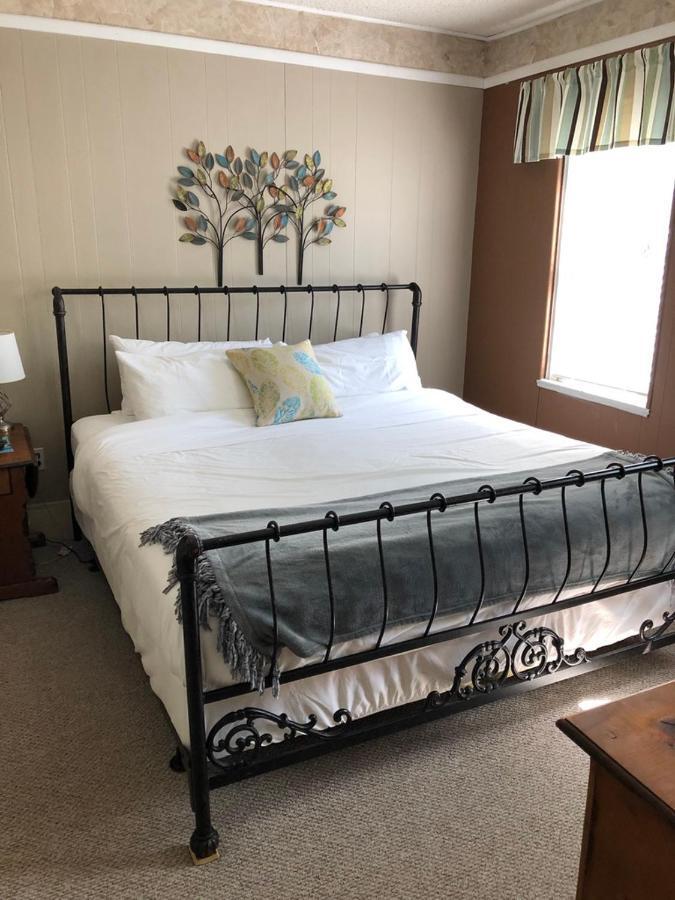 The Frogtown Inn Canadensis Ngoại thất bức ảnh